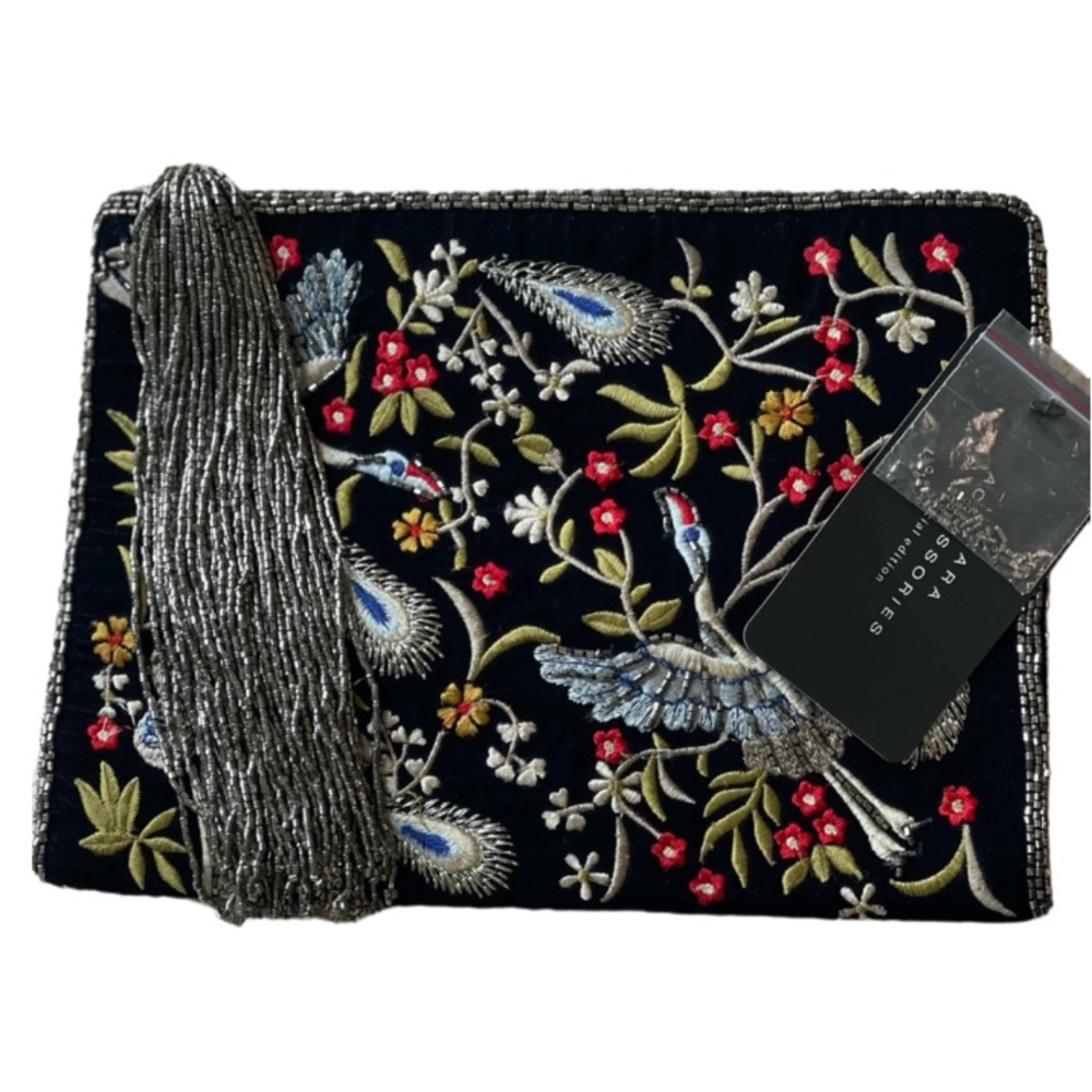 Rare Zara Vintage embroidered collection clutch purse - Picture 2 of 5